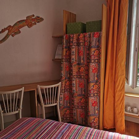 Logis Des Douves Bed and Breakfast Tiffauges Esterno foto