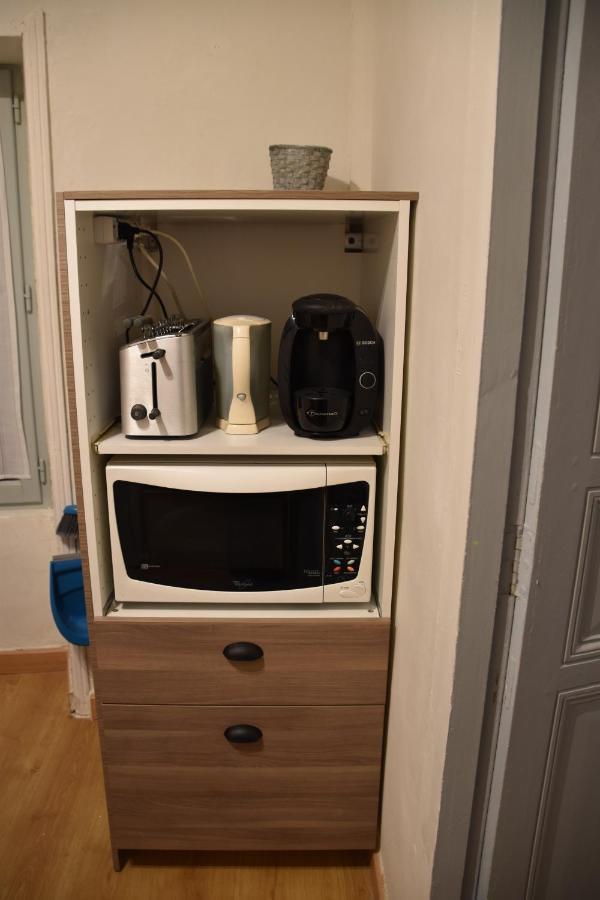 Logis Des Douves Bed and Breakfast Tiffauges Esterno foto