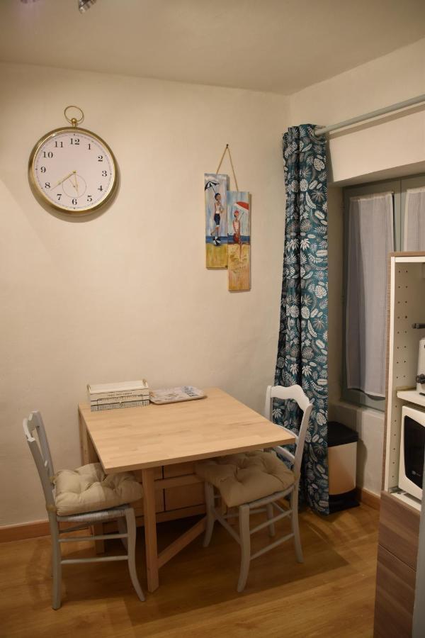 Logis Des Douves Bed and Breakfast Tiffauges Esterno foto